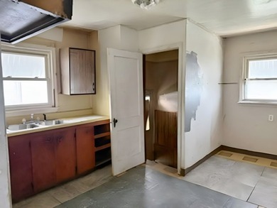 This Fannie Mae Homepath property is a solid offering, a - photo 6