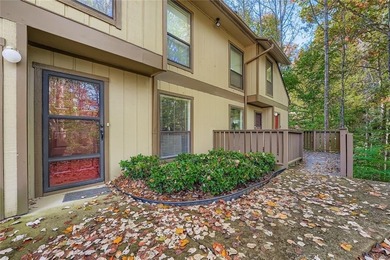 Completely renovated 2 bedroom condo in Sandy Springs! Kitchen