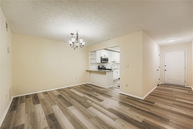 Completely renovated 2 bedroom condo in Sandy Springs! Kitchen