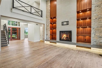 Welcome to this breathtaking modern home in the secluded enclave - photo 11
