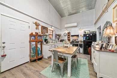 Looking for the perfect getaway in a beautiful lake community? - photo 11