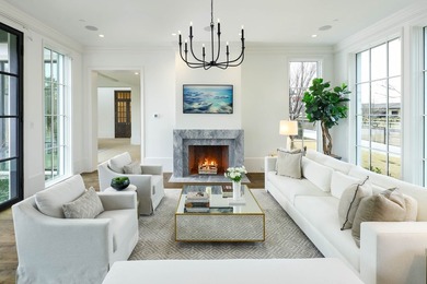 Within the prestigious gates of Crespi Estates, this exceptional - photo 12