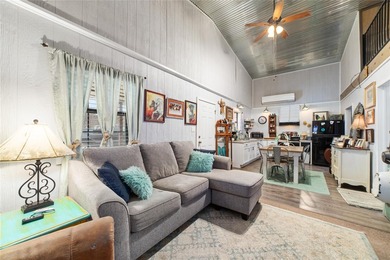 Looking for the perfect getaway in a beautiful lake community? - photo 12