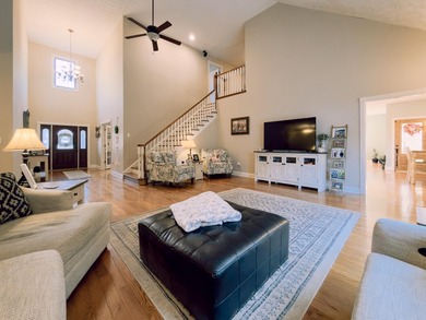 DISTINGUISHED, LOCATION, AND EFFICIENCY! This stately 4 bedroom - photo 13