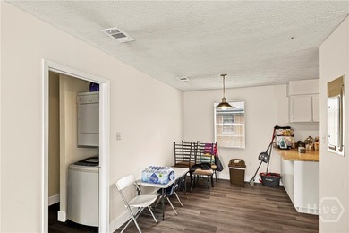 Turnkey Investment - 5-Unit Apartment Building with Strong - photo 14