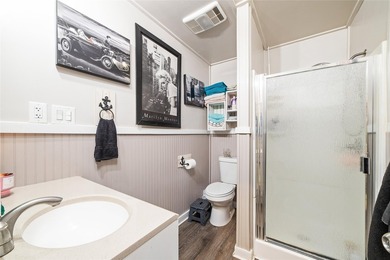 Looking for the perfect getaway in a beautiful lake community? - photo 14