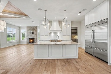 Welcome to this breathtaking modern home in the secluded enclave - photo 15