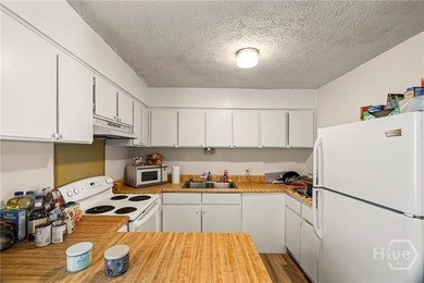Turnkey Investment - 5-Unit Apartment Building with Strong - photo 16