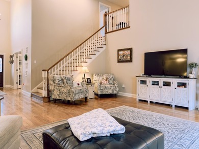 DISTINGUISHED, LOCATION, AND EFFICIENCY! This stately 4 bedroom - photo 16