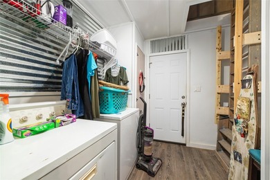 Looking for the perfect getaway in a beautiful lake community? - photo 17