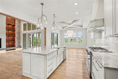 Welcome to this breathtaking modern home in the secluded enclave - photo 19