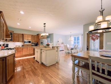 DISTINGUISHED, LOCATION, AND EFFICIENCY! This stately 4 bedroom - photo 20