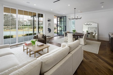 Within the prestigious gates of Crespi Estates, this exceptional - photo 20