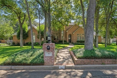 (private lake, pond, creek) Home For Sale in Mcgregor Texas