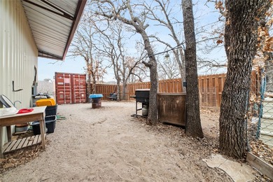 Looking for the perfect getaway in a beautiful lake community? - photo 21
