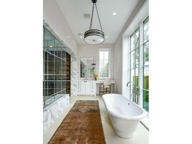 Within the prestigious gates of Crespi Estates, this exceptional - photo 24