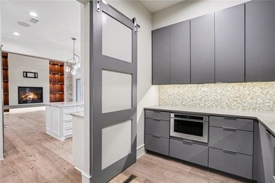 Welcome to this breathtaking modern home in the secluded enclave - photo 26