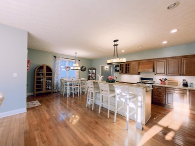 DISTINGUISHED, LOCATION, AND EFFICIENCY! This stately 4 bedroom - photo 26