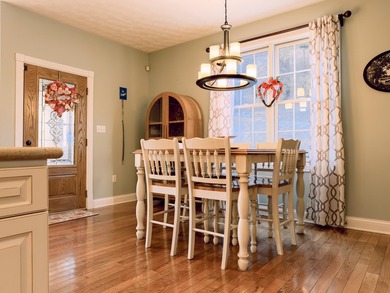 DISTINGUISHED, LOCATION, AND EFFICIENCY! This stately 4 bedroom - photo 29