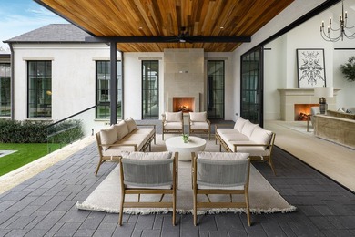 Within the prestigious gates of Crespi Estates, this exceptional - photo 30