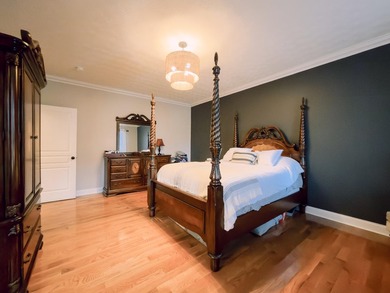 DISTINGUISHED, LOCATION, AND EFFICIENCY! This stately 4 bedroom - photo 32