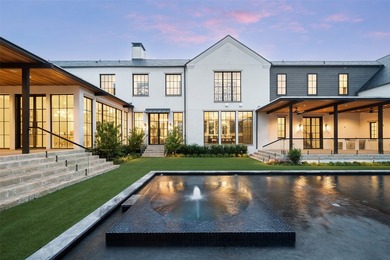 Within the prestigious gates of Crespi Estates, this exceptional - photo 33