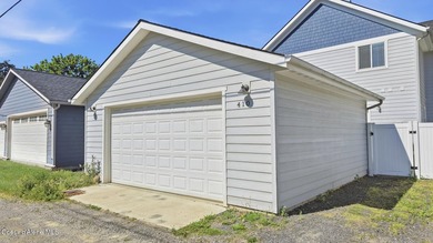 Ideally located and offered fully furnished, this beautifully - photo 35