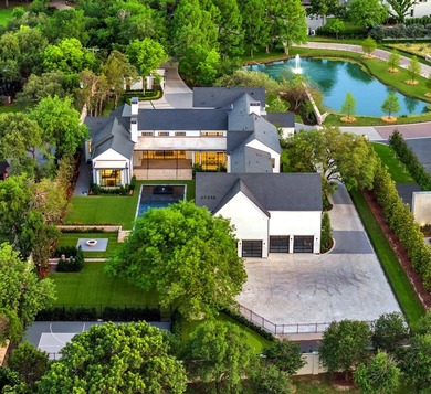 Within the prestigious gates of Crespi Estates, this exceptional - photo 38