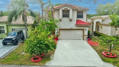 (private lake, pond, creek) Home For Sale in Coconut Creek Florida