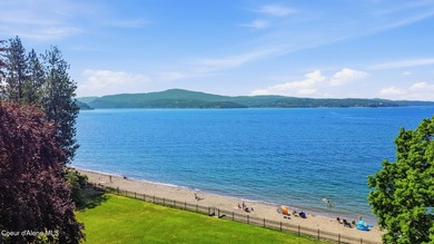 Ideally located and offered fully furnished, this beautifully - photo 42