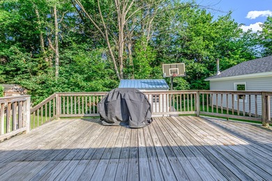 Welcome home to this charming ranch in one of Portland's most - photo 8