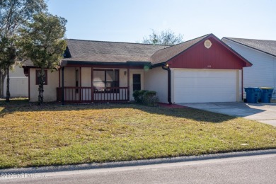 Lake Home Sale Pending in Jacksonville, Florida
