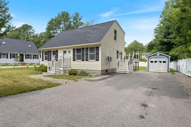 Thoughtful renovations inside and out give this Kennebunk Cape a - photo 1