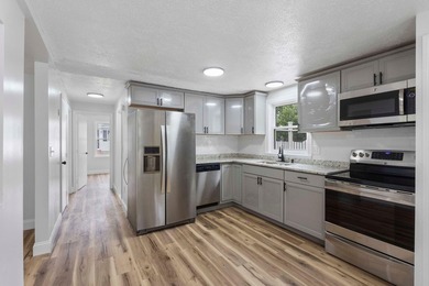 Thoughtful renovations inside and out give this Kennebunk Cape a - photo 8