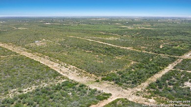 (private lake, pond, creek) Acreage For Sale in Moore Texas
