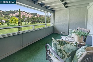 Enjoy breathtaking golf course views from this beautifully - photo 14