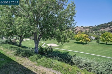 Enjoy breathtaking golf course views from this beautifully - photo 16
