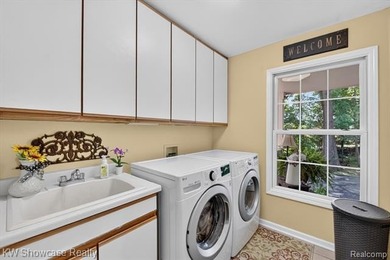 Experience a blend of luxury & tranquility in this magnificent - photo 23
