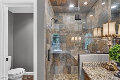 Experience a blend of luxury & tranquility in this magnificent - photo 28