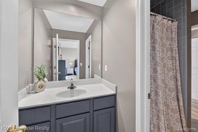 Experience a blend of luxury & tranquility in this magnificent - photo 34