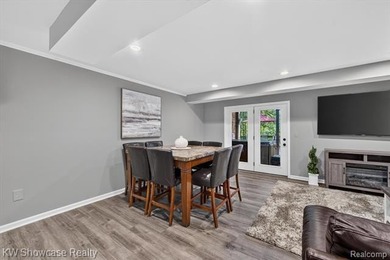 Experience a blend of luxury & tranquility in this magnificent - photo 45