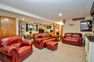 Charming Oak Run Home with Sunroom - photo 15