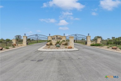 Lake Acreage For Sale in Kingsland, Texas