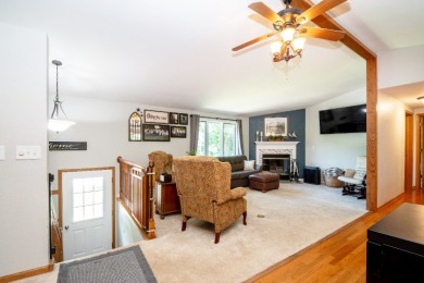 Charming Oak Run Home with Sunroom - photo 5