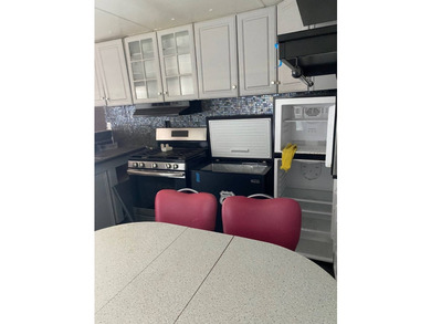 2 Bedroom 1 Bedroom 768 Sq. Ft. Great opportunity to own a - photo 4