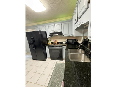 Walk to the beach from this charming 2-bedroom, 2.5-bath - photo 18