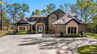 Lake Tuscaloosa Home For Sale in Northport Alabama