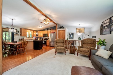 Charming Oak Run Home with Sunroom - photo 6