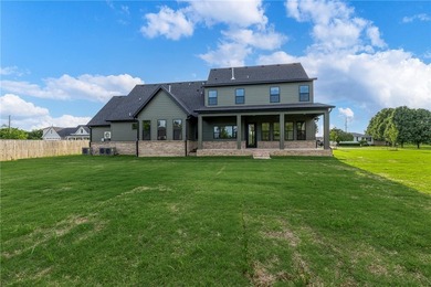 Absolute Showstopper in Bella Vista! Excellent location, less - photo 48