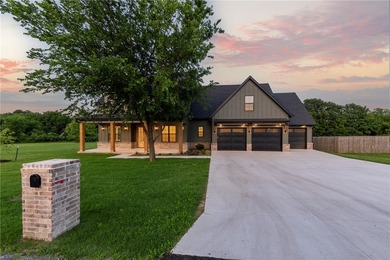 Absolute Showstopper in Bella Vista! Excellent location, less - photo 49